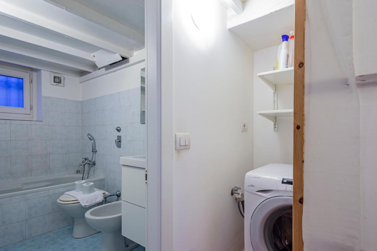 Flat In Isola De Castillia 22 Apartamento *